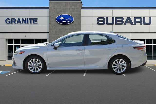 Used 2024 Toyota Camry LE FWD image 5