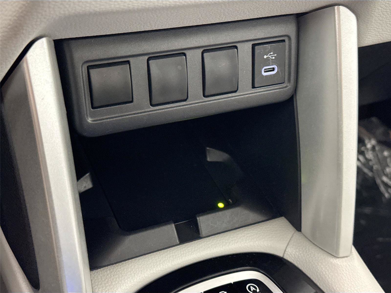 Used 2024 Toyota Corolla Cross LE w/ Moonroof Package FWD image 26