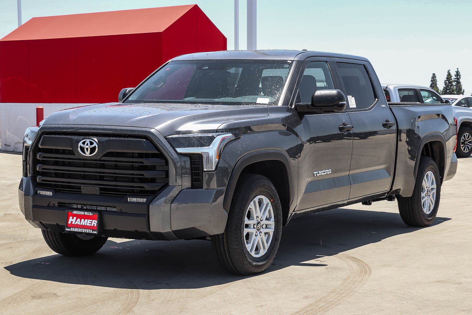 New 2026 Toyota Tundra SR5 w/ SR5 Convenience Package RWD image 3