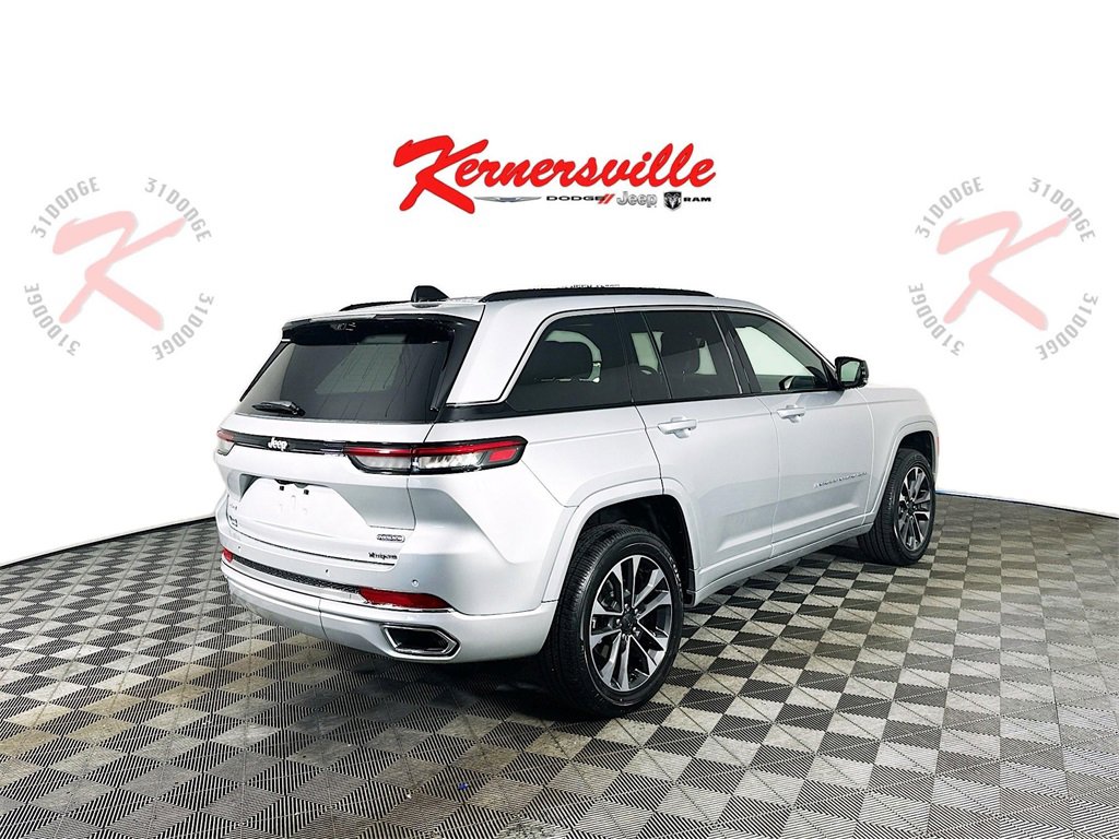 New 2025 Jeep Grand Cherokee Overland w/ Luxury Tech Group IV image 7