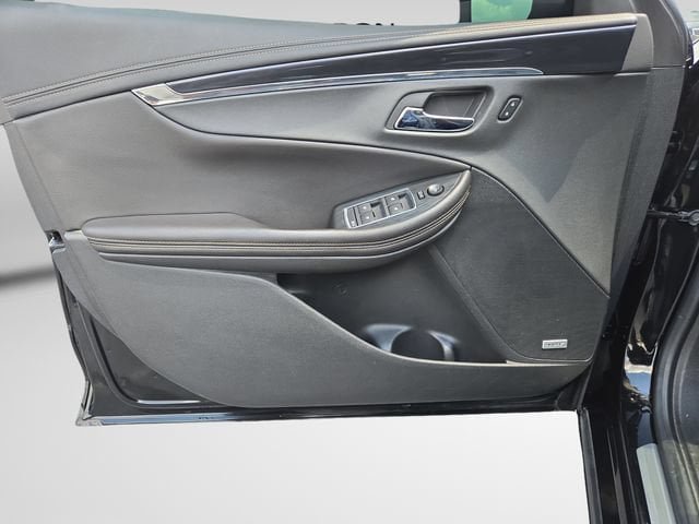 Used 2020 Chevrolet Impala Premier FWD image 14