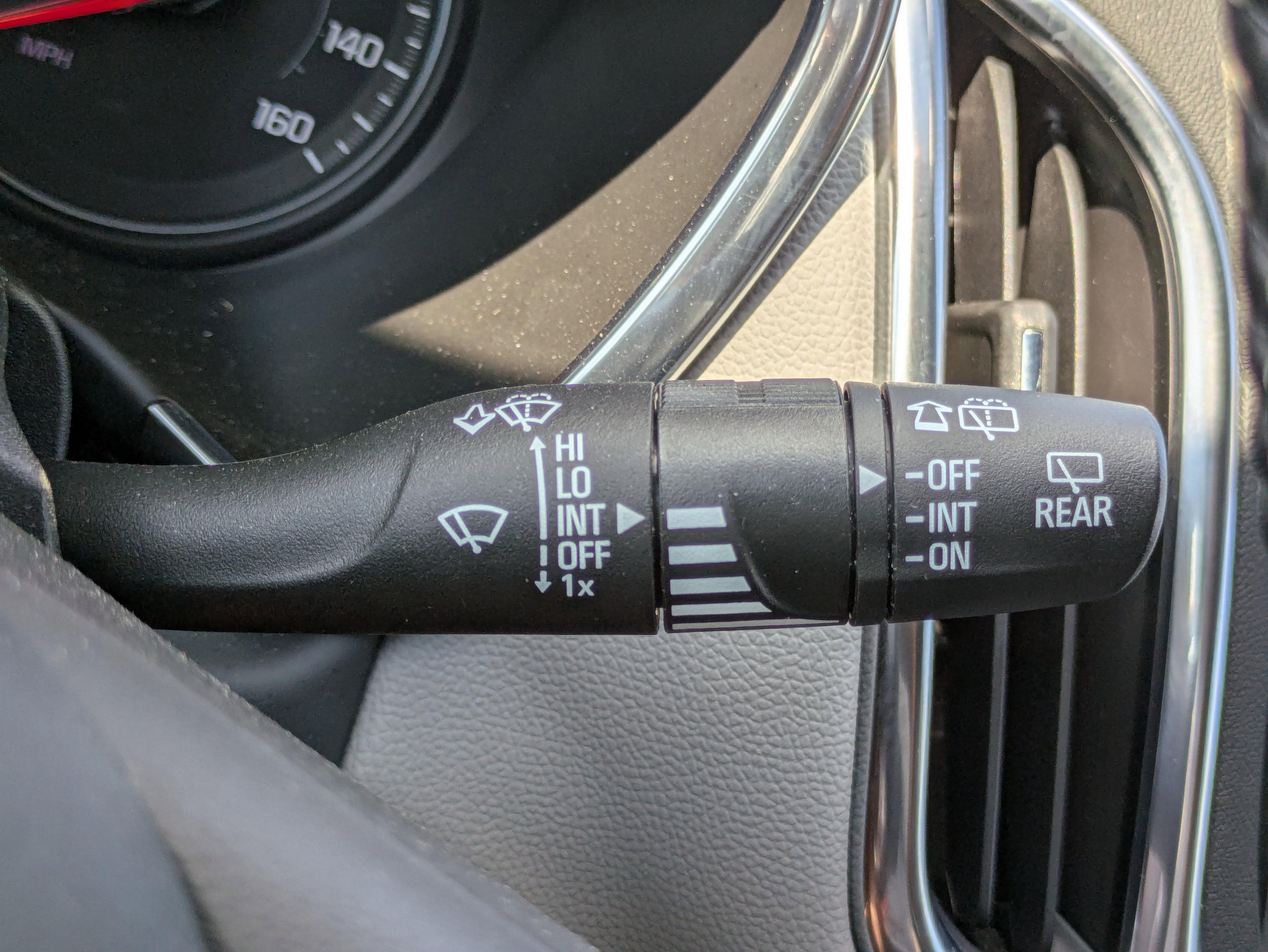 Used 2022 Chevrolet Equinox LT image 17