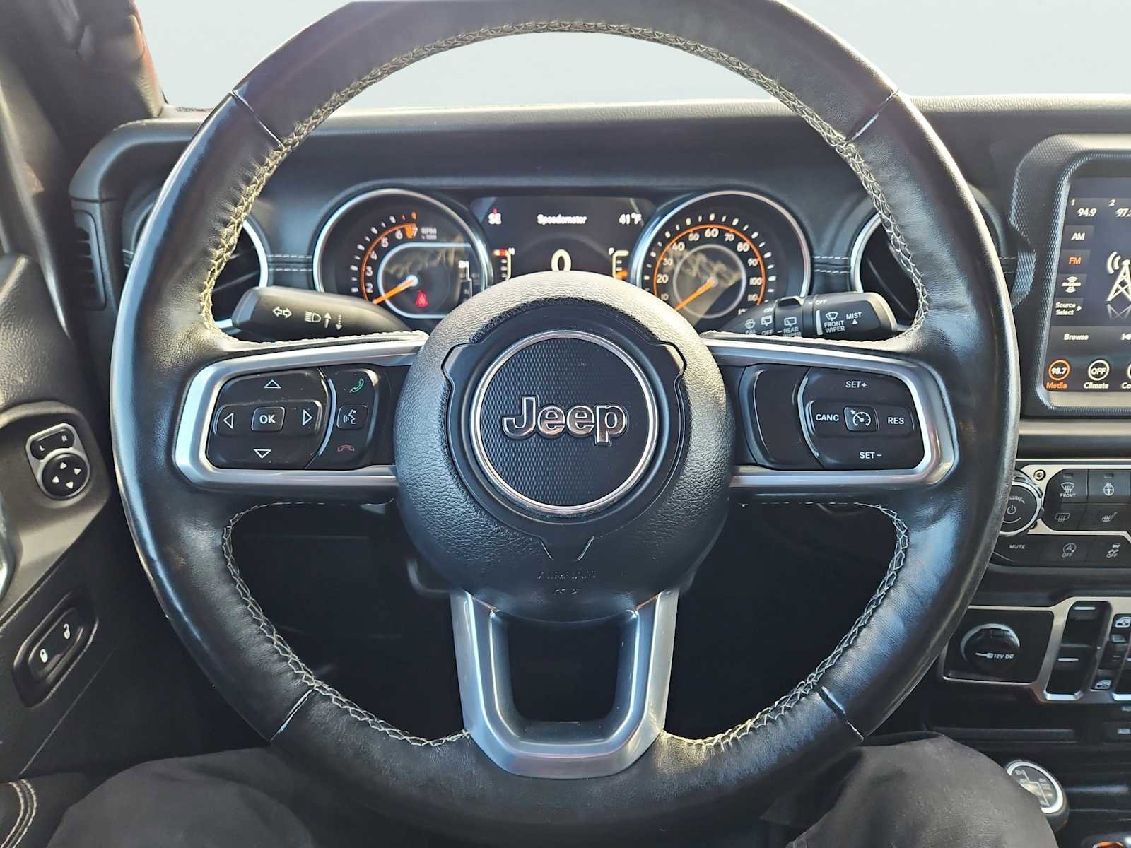 Used 2019 Jeep Wrangler Unlimited Sahara w/ Quick Order Package 24M Moab image 28