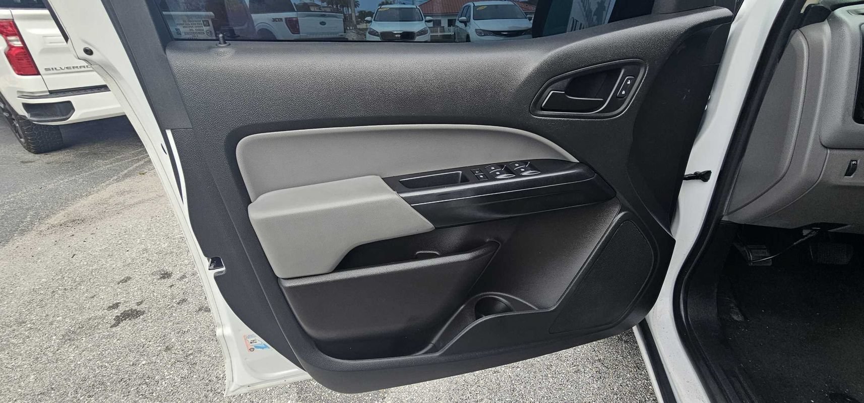 Used 2021 GMC Canyon Elevation Standard w/ Convenience Package RWD image 9