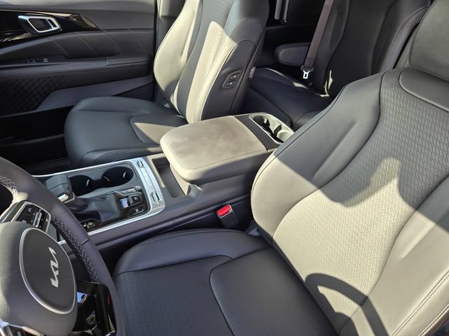 New 2026 Kia Carnival SX Prestige FWD image 12
