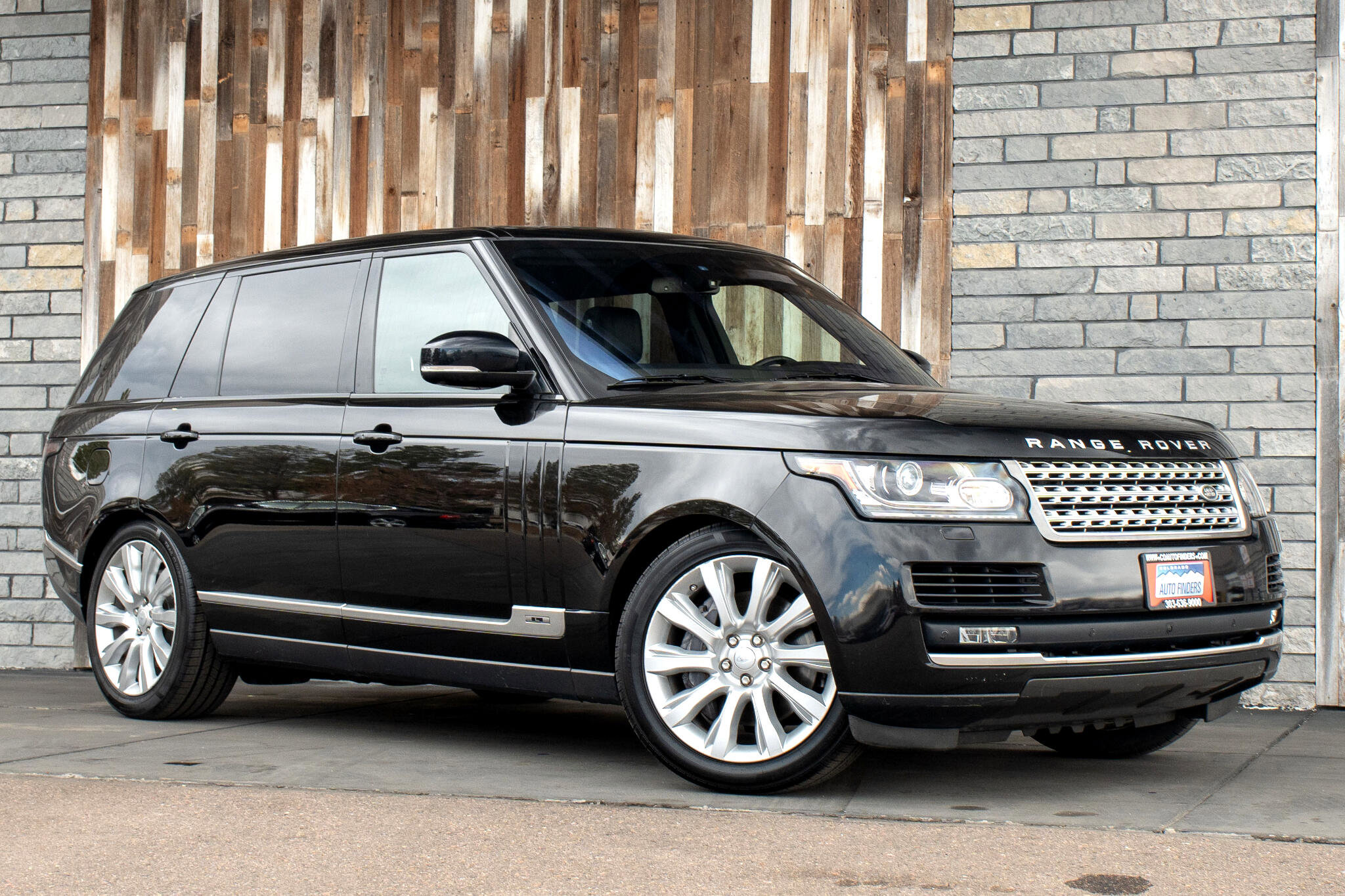 Used 2016 Land Rover Range Rover Long Wheelbase Supercharged image 9