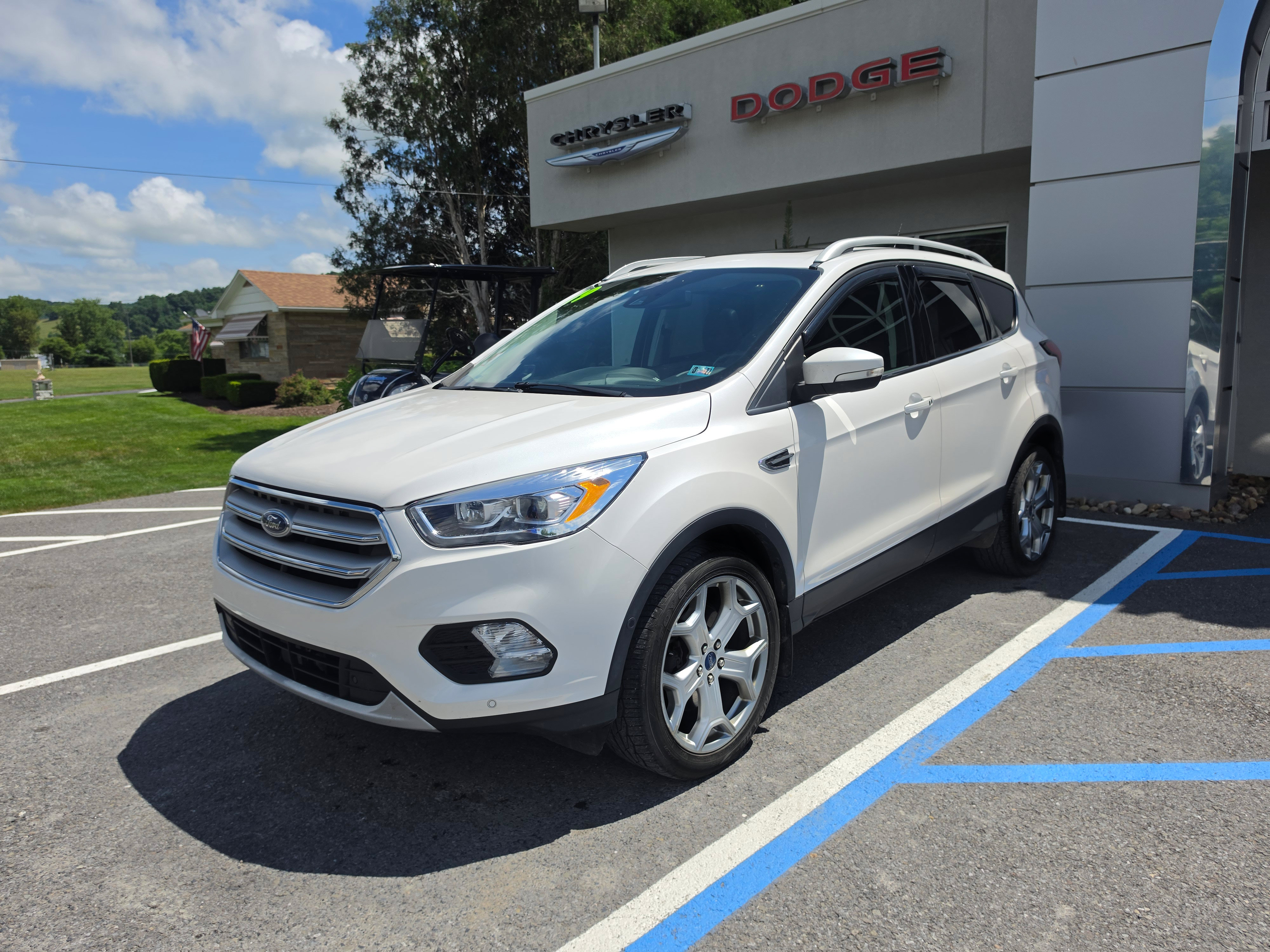 Used 2019 Ford Escape Titanium AWD/4WD image 8