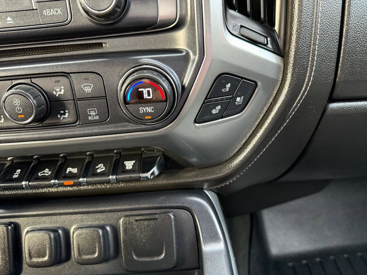 Used 2016 Chevrolet Silverado 2500 LTZ w/ Duramax Plus Package image 34