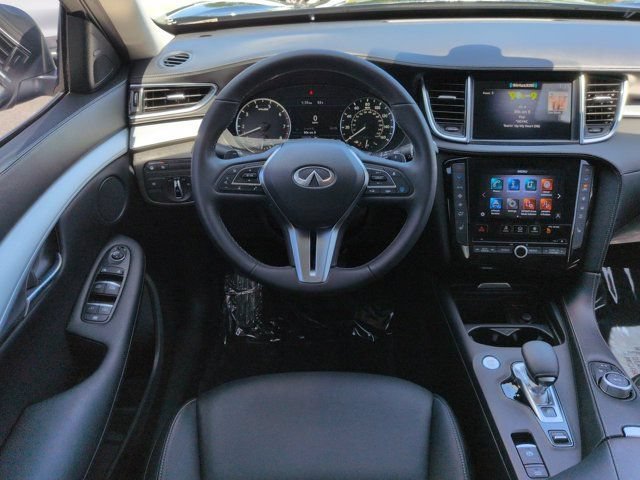 Used 2021 INFINITI QX50 Luxe FWD image 16