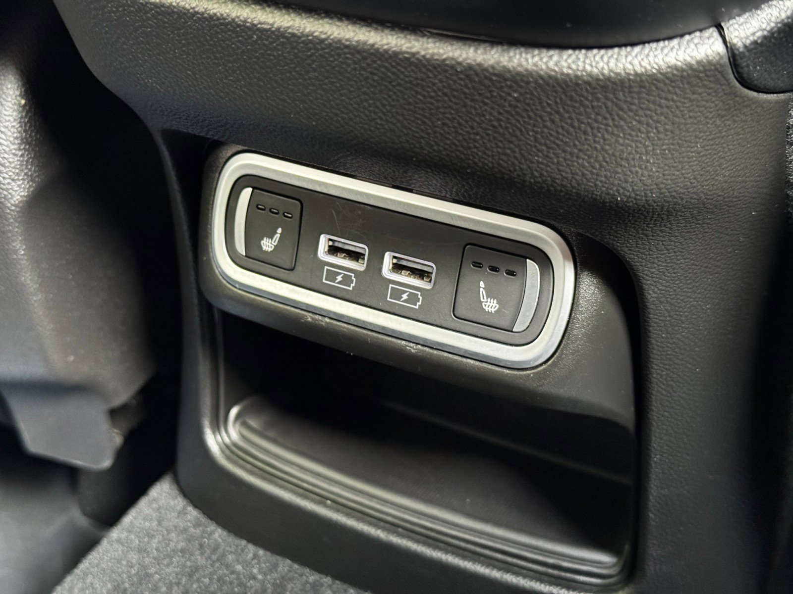 Used 2024 Alfa Romeo Stelvio Sprint image 35