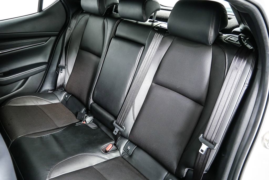 Used 2022 MAZDA MAZDA3 s image 24