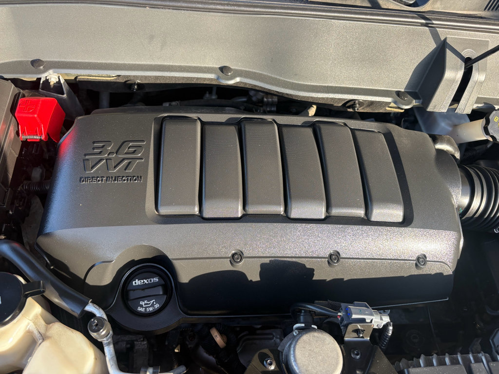 Used 2015 GMC Acadia SLE FWD image 29