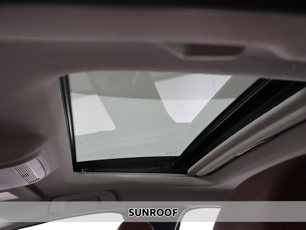 Used 2024 MAZDA MAZDA3 s image 3