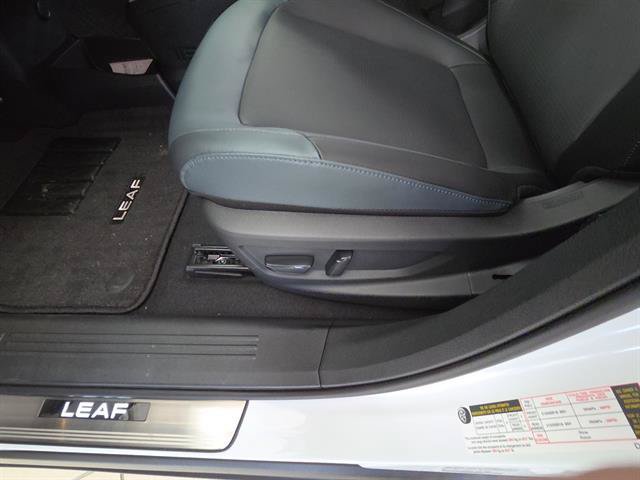 New 2026 Nissan Leaf SV+ w/ Illuminated Package FWD image 10