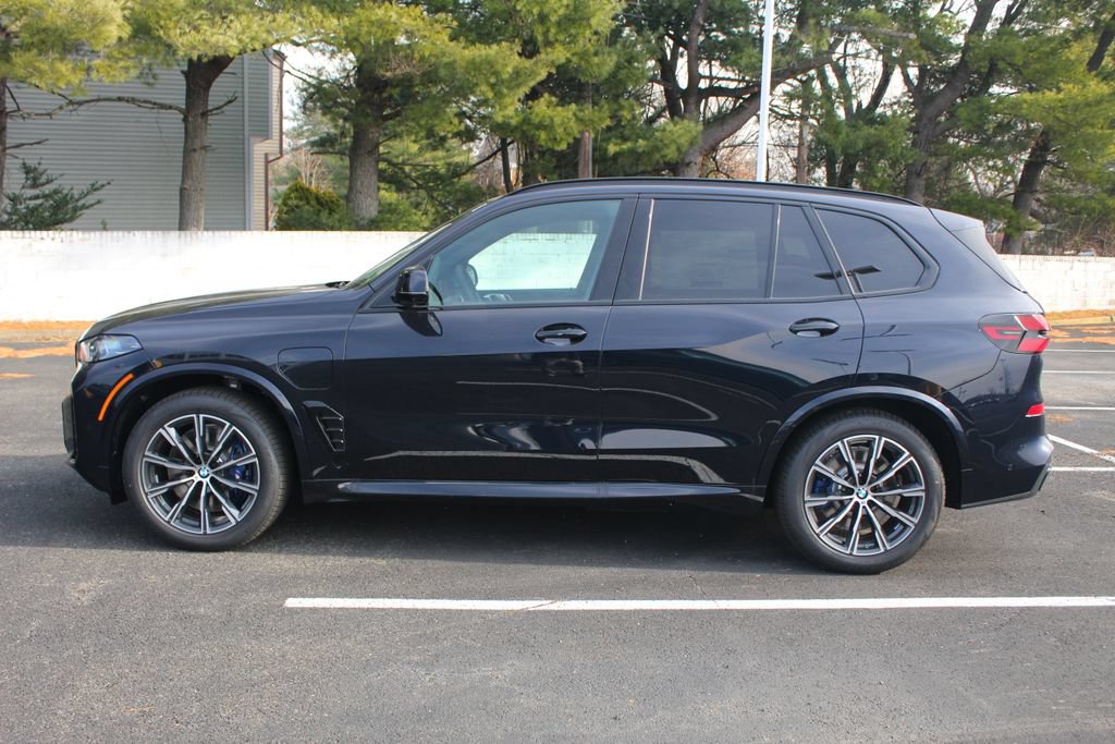 Used 2026 BMW X5 xDrive50e w/ Executive Package AWD/4WD image 4