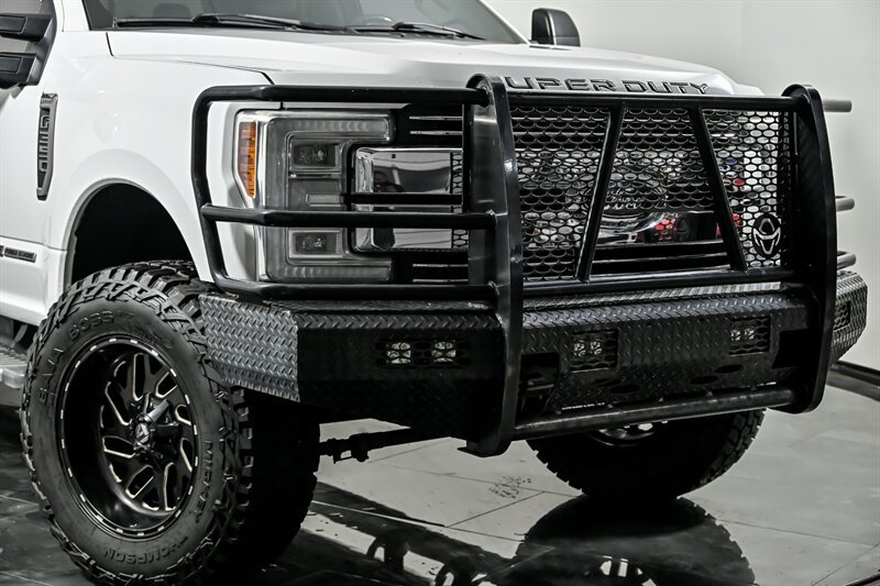 Used 2017 Ford F350 Lariat w/ Lariat Ultimate Package AWD/4WD image 2
