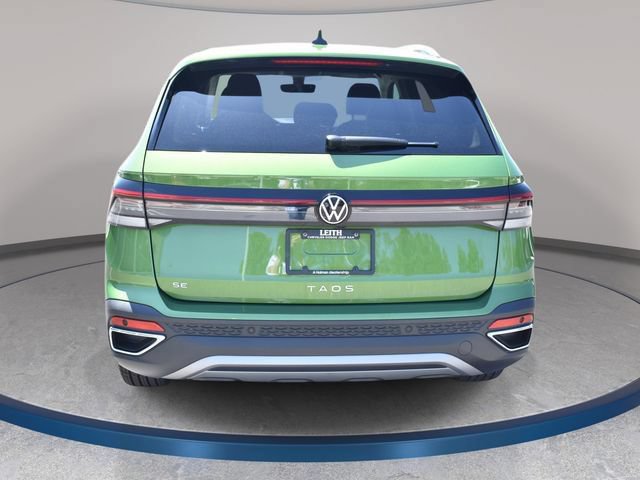 Used 2025 Volkswagen Taos SE FWD image 7