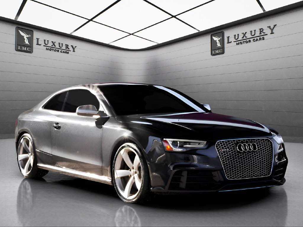 Used 2015 Audi RS 5 Coupe w/ Technology Package AWD/4WD image 3