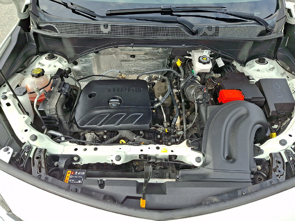 Used 2023 Buick Encore GX Essence w/ Advanced Technology Package AWD/4WD image 28