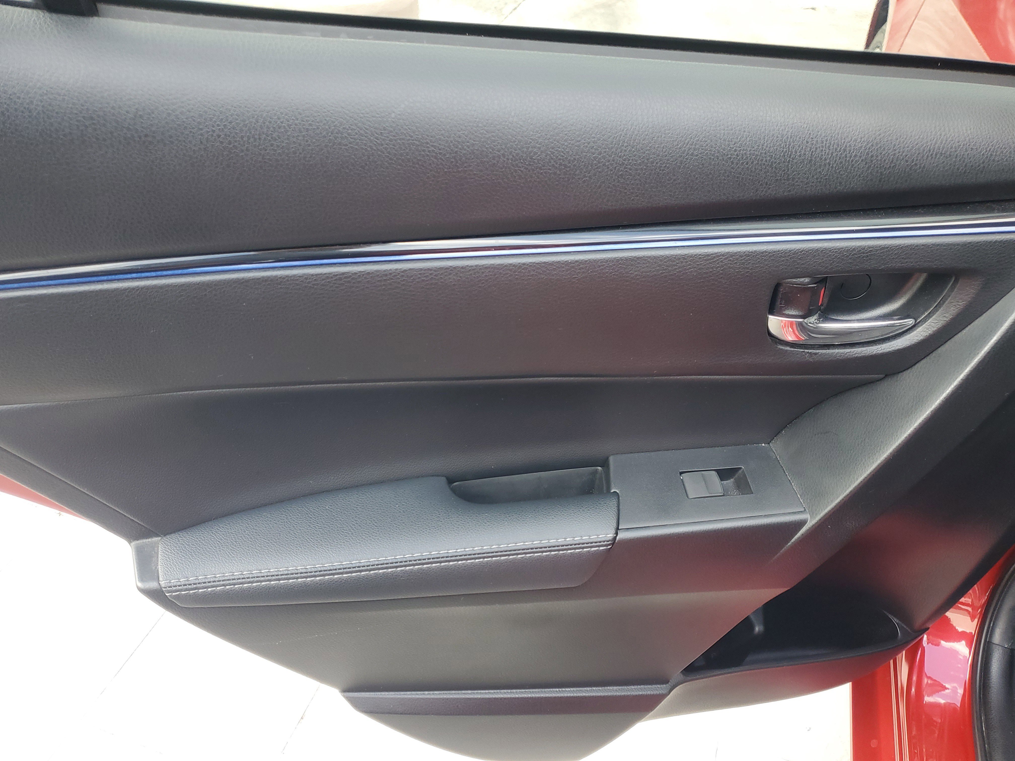 Used 2019 Toyota Corolla SE image 14