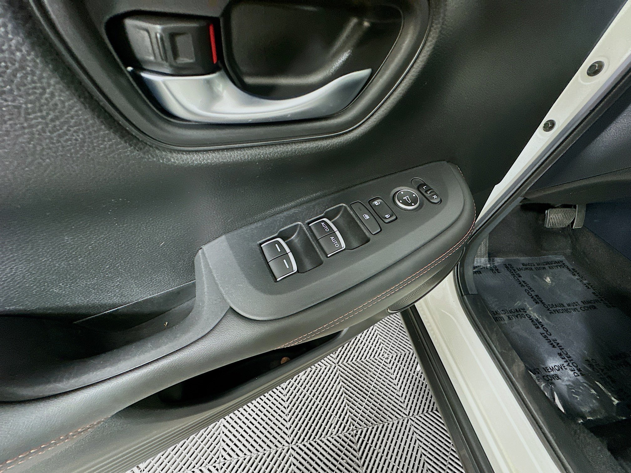 Certified 2023 Honda HR-V Sport image 14