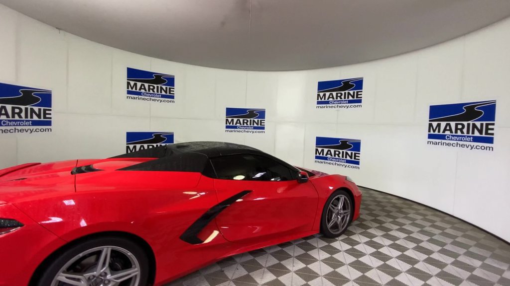 Used 2024 Chevrolet Corvette Stingray Convertible w/ Z51 Performance Package RWD image 2