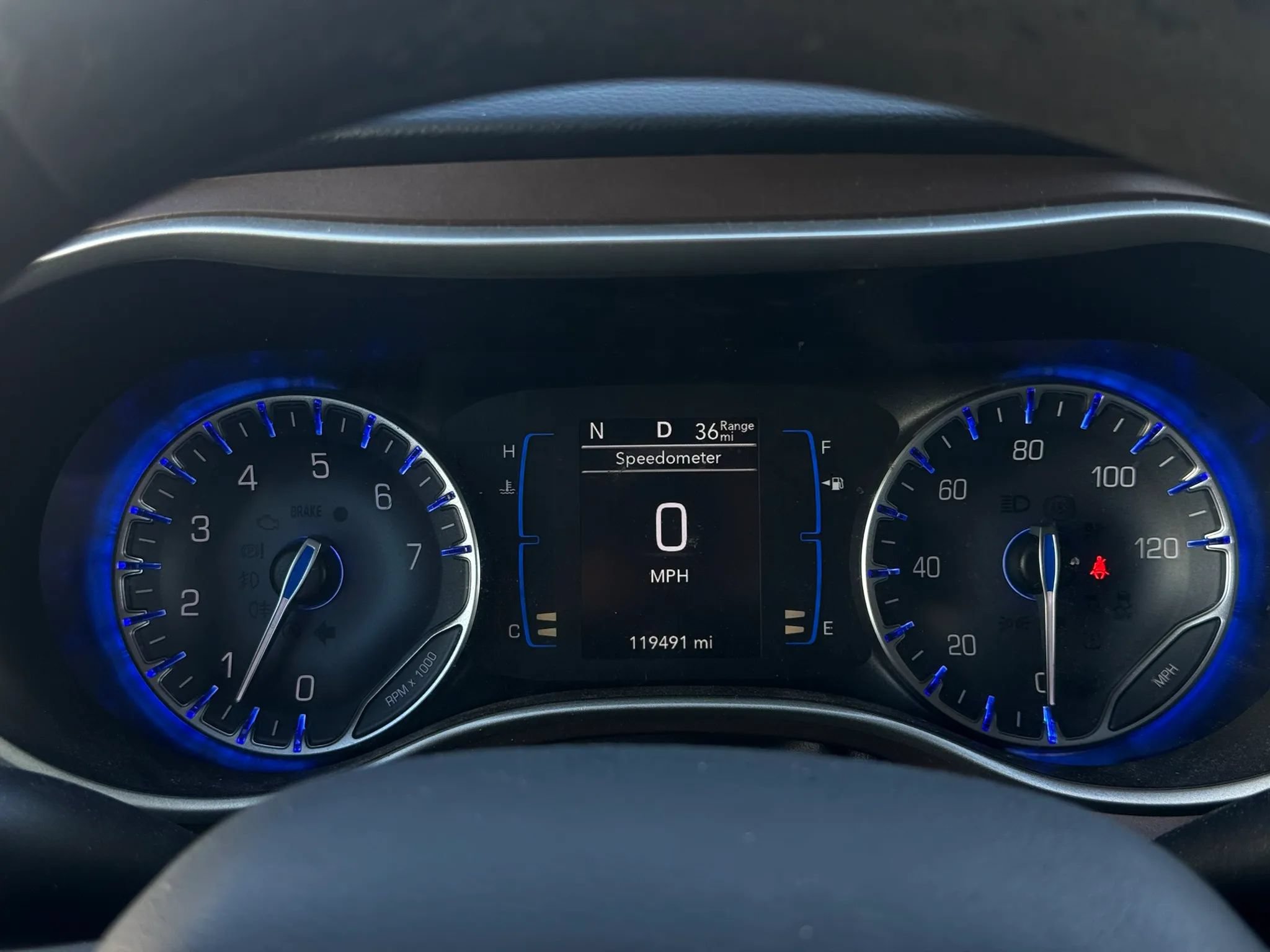 Used 2017 Chrysler Pacifica Touring Plus w/ Tire & Wheel Group FWD image 14