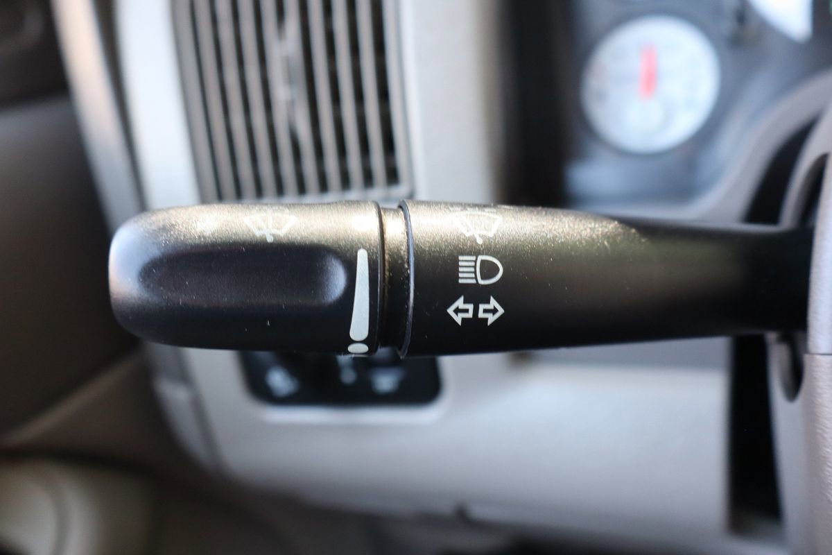 Used 2005 Dodge Ram 2500 Truck SLT AWD/4WD image 31