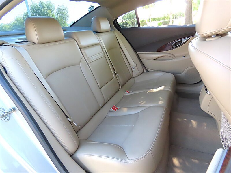 Used 2010 Buick LaCrosse CXL w/ Luxury Package FWD image 22