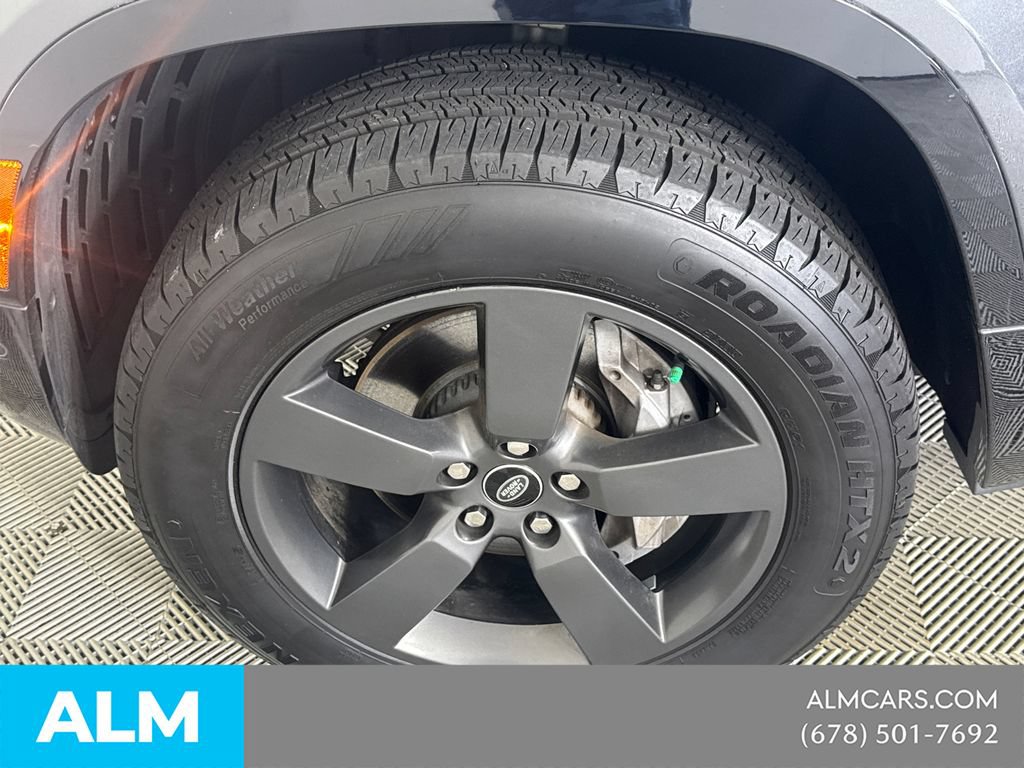 Used 2023 Land Rover Defender 110 X-Dynamic SE AWD/4WD image 14