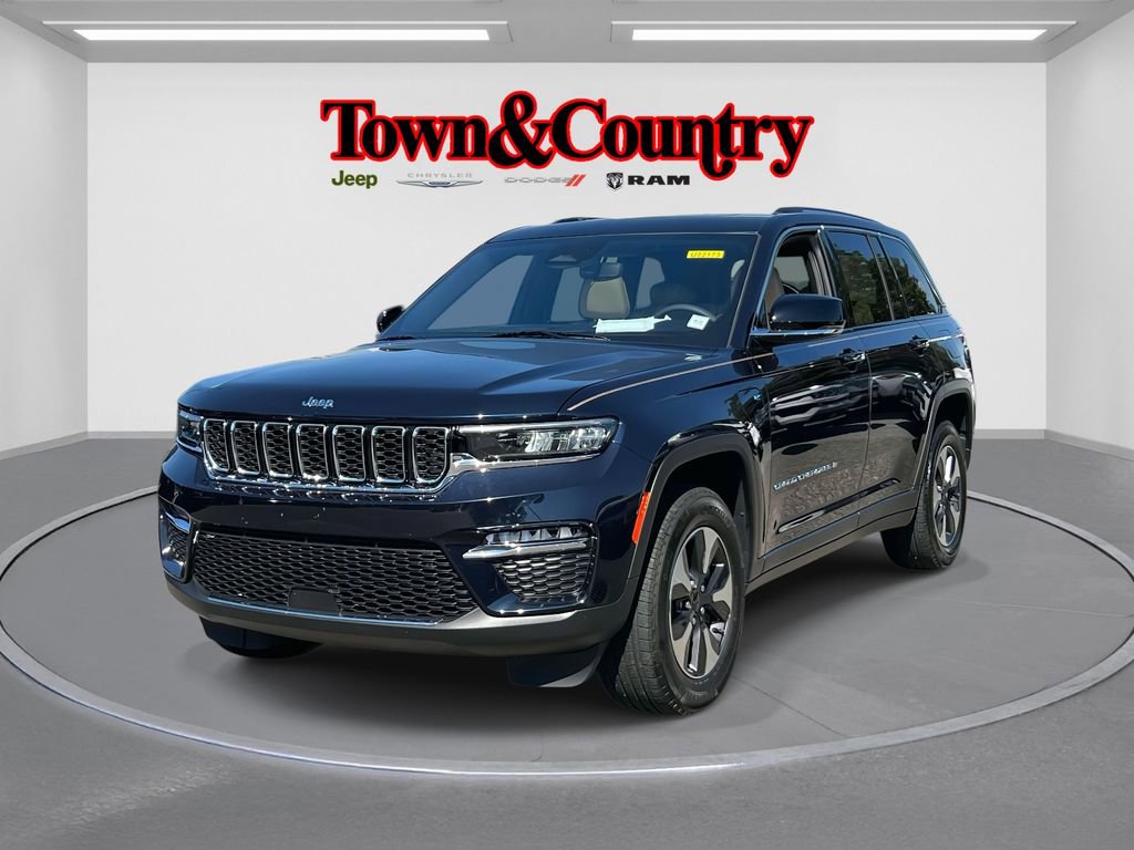 Used 2022 Jeep Grand Cherokee Limited 4xe image 3