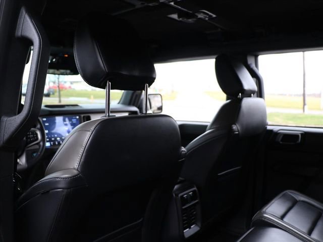 Used 2025 Ford Bronco Outer Banks image 16