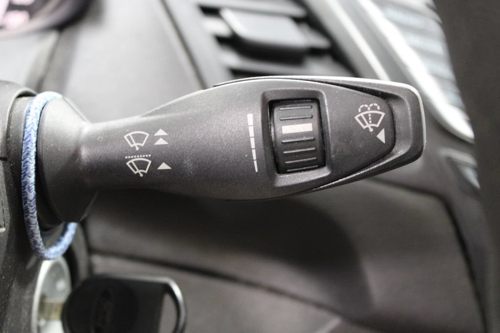Used 2015 Ford Fiesta S FWD image 21