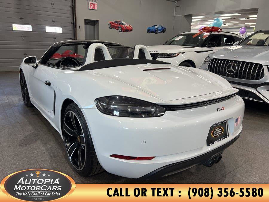Used 2019 Porsche 718 Boxster RWD image 3