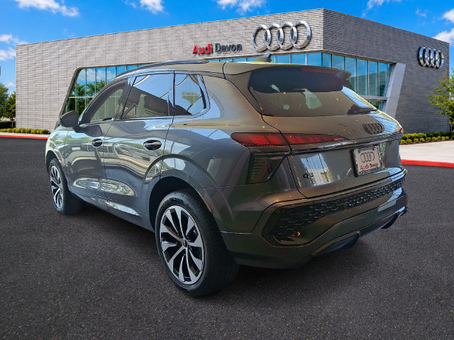 New 2026 Audi Q3 quattro 2.0T AWD/4WD image 3