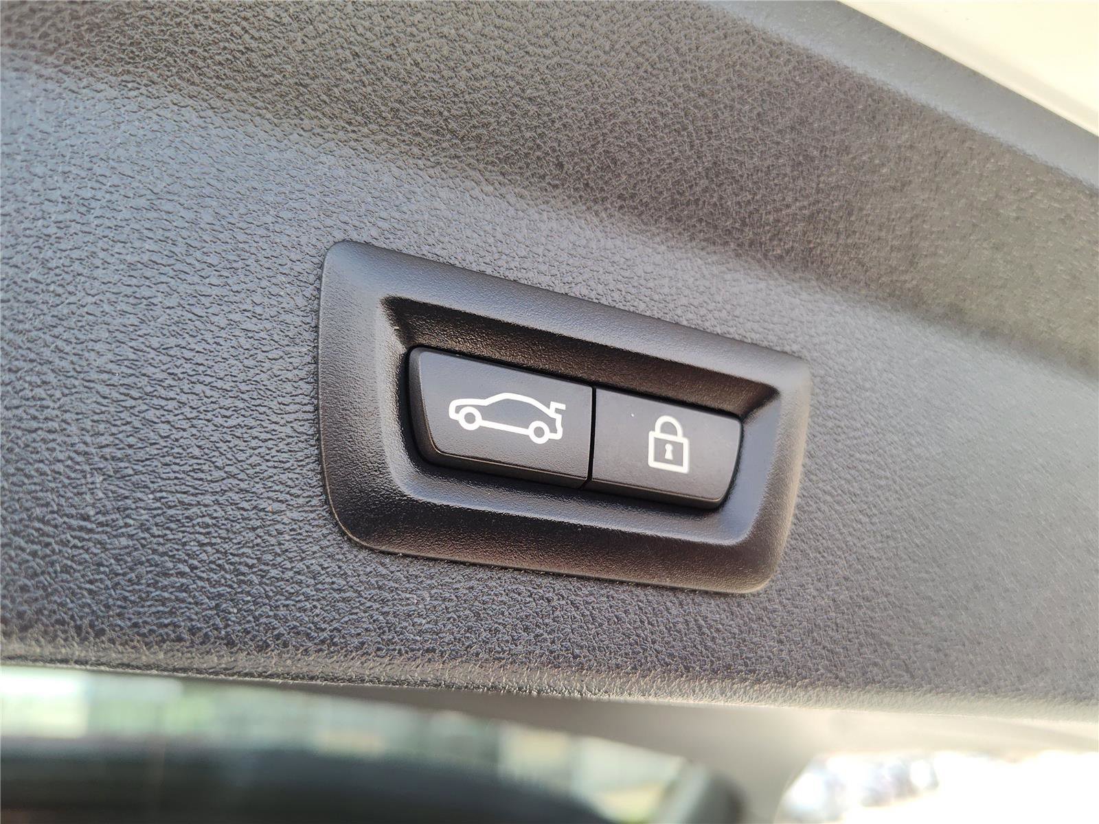 Certified 2023 BMW X3 sDrive30i w/ Premium Package image 8