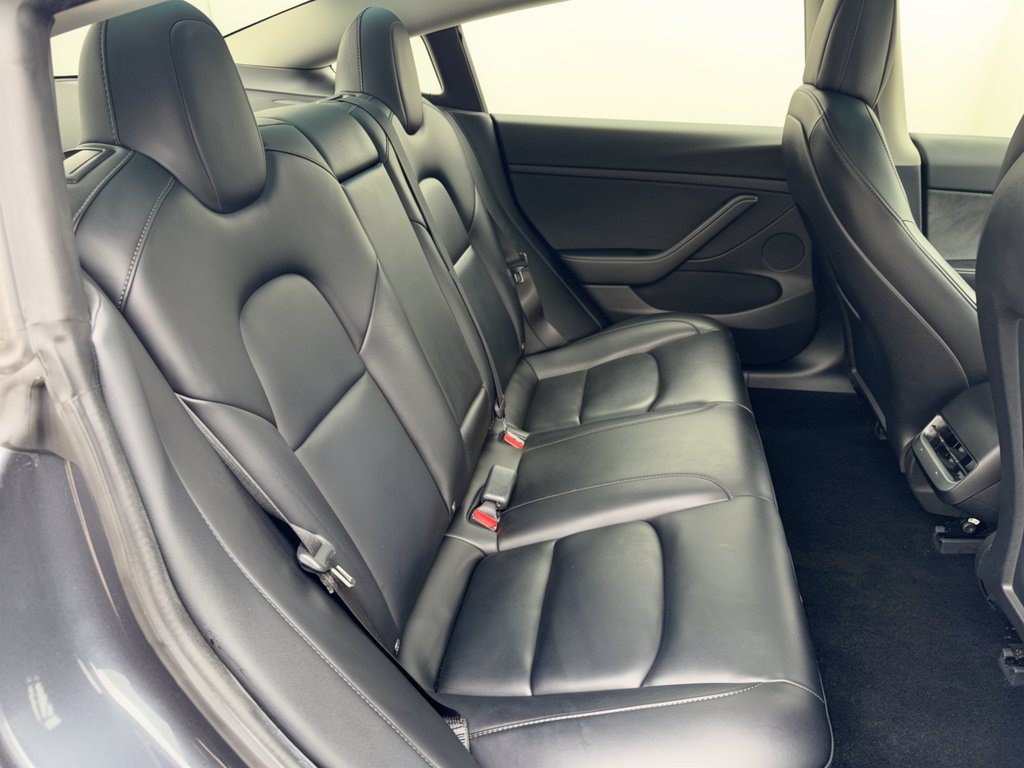 Used 2021 Tesla Model 3 Standard Range Plus RWD image 29