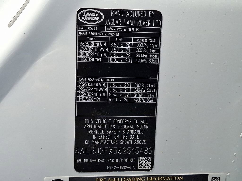 New 2025 Land Rover Discovery S image 21