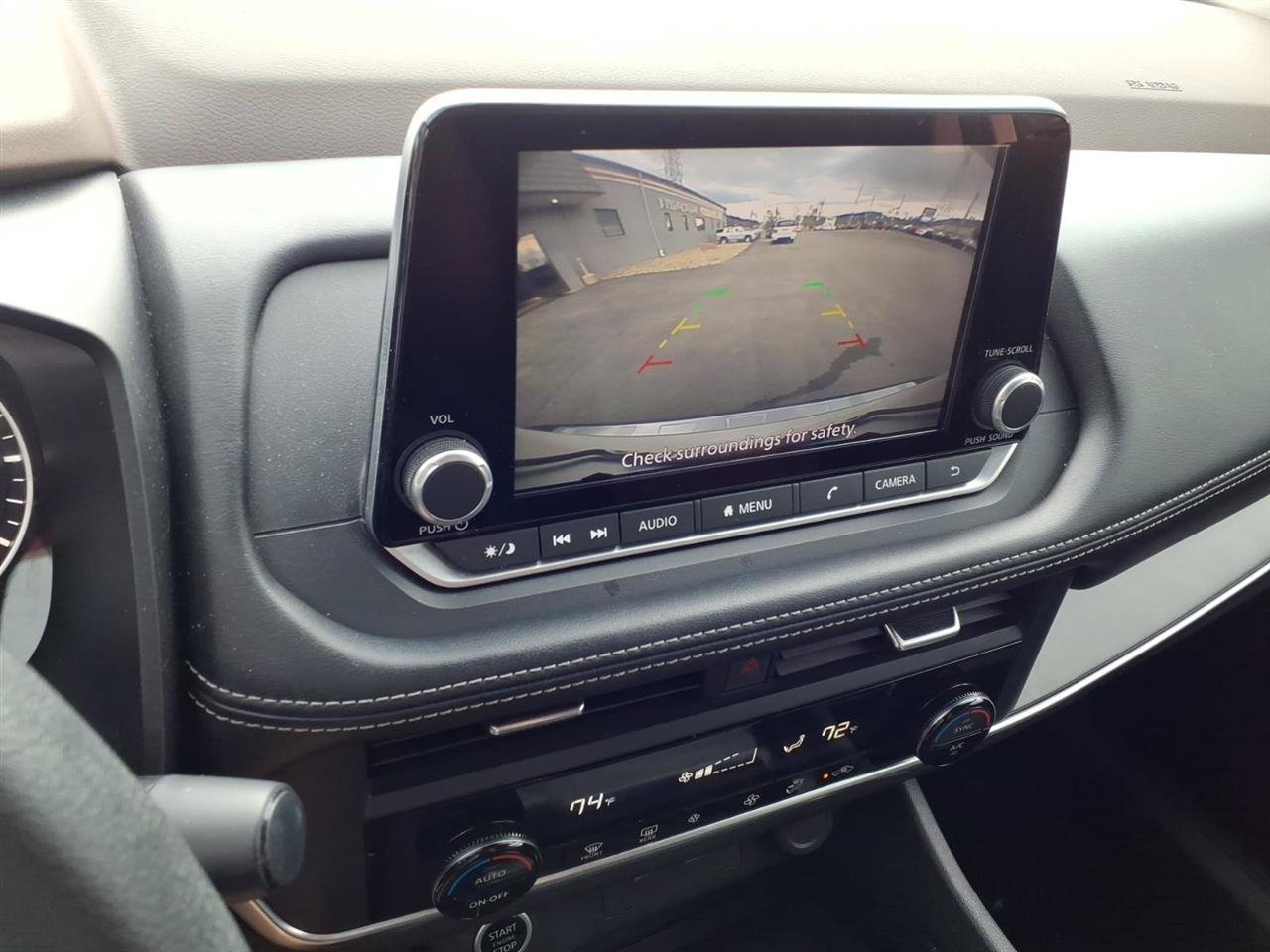 Used 2023 Nissan Rogue SV AWD/4WD image 13