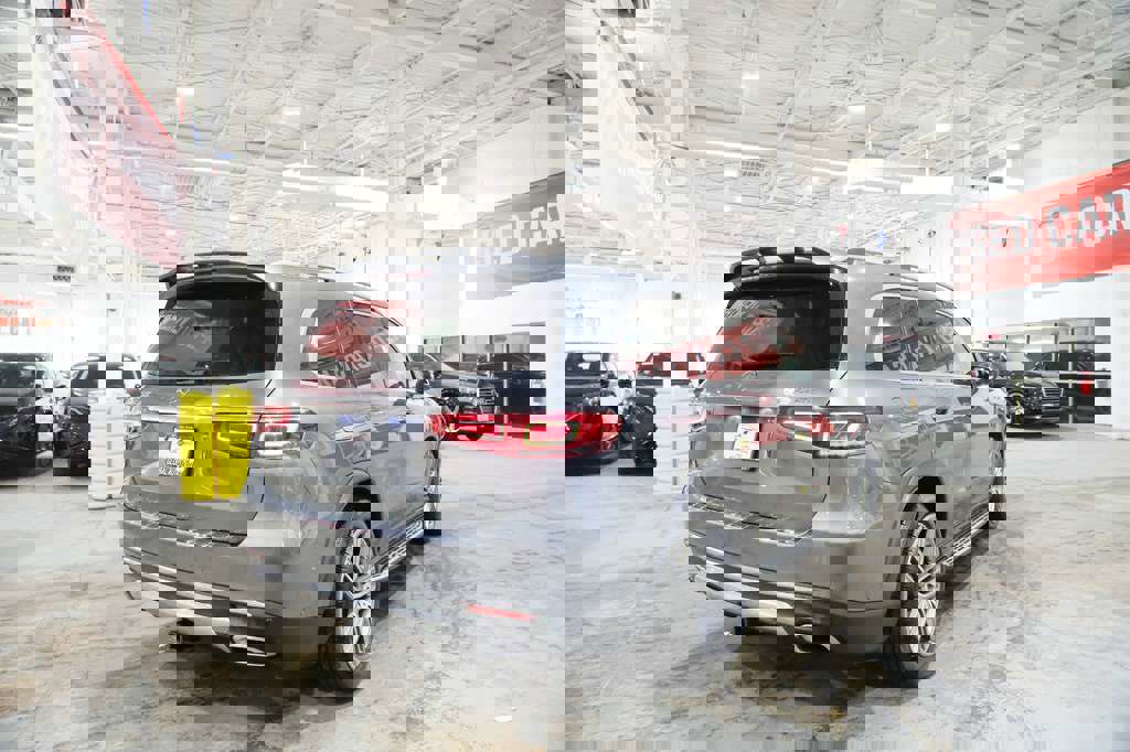 Used 2020 Mercedes-Benz GLS 450 4MATIC image 12