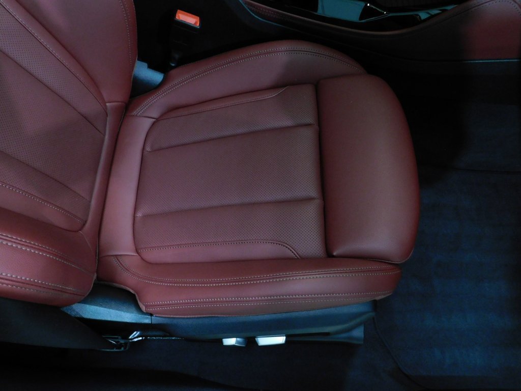 Used 2023 BMW X4 xDrive30i image 95