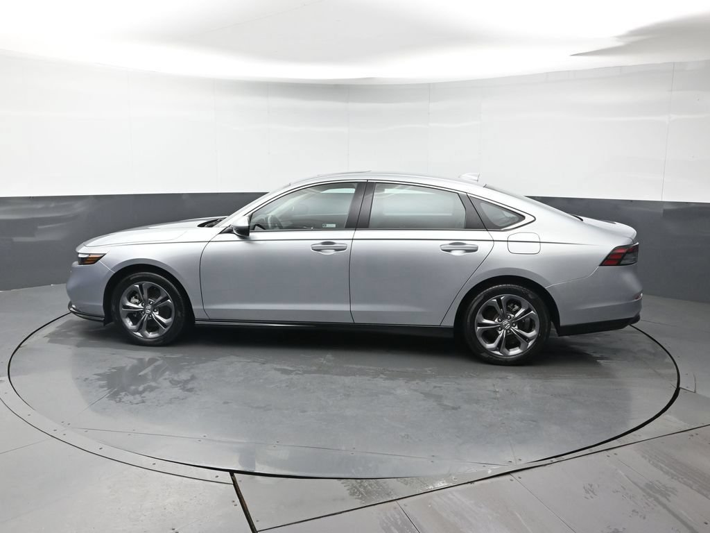 Used 2024 Honda Accord EX-L image 3