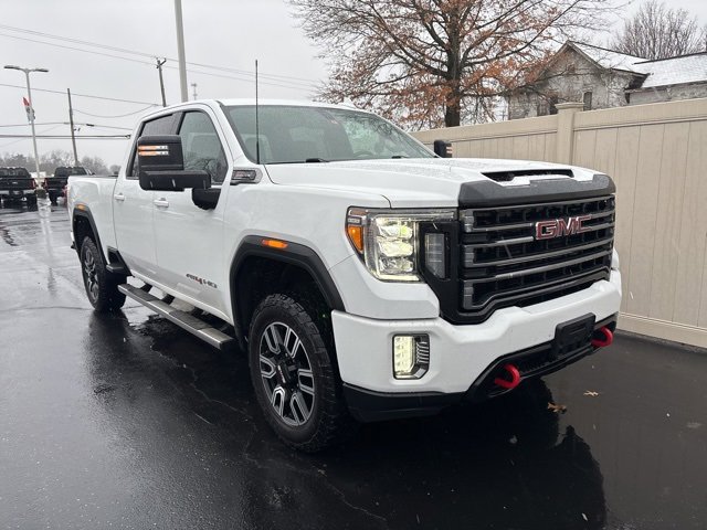 Used 2022 GMC Sierra 2500 AT4 image 2