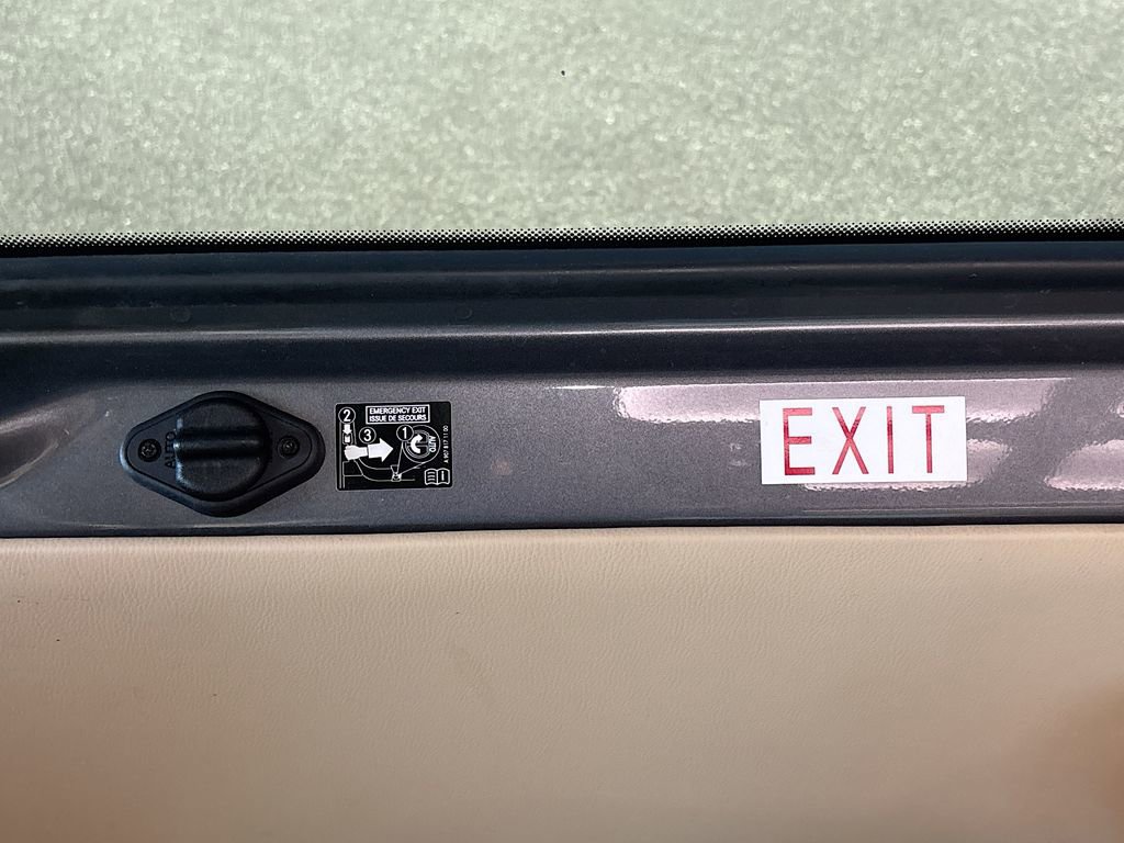 Used 2022 Mercedes-Benz Sprinter 2500 image 33