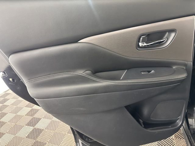 Used 2019 Nissan Murano S AWD/4WD image 21