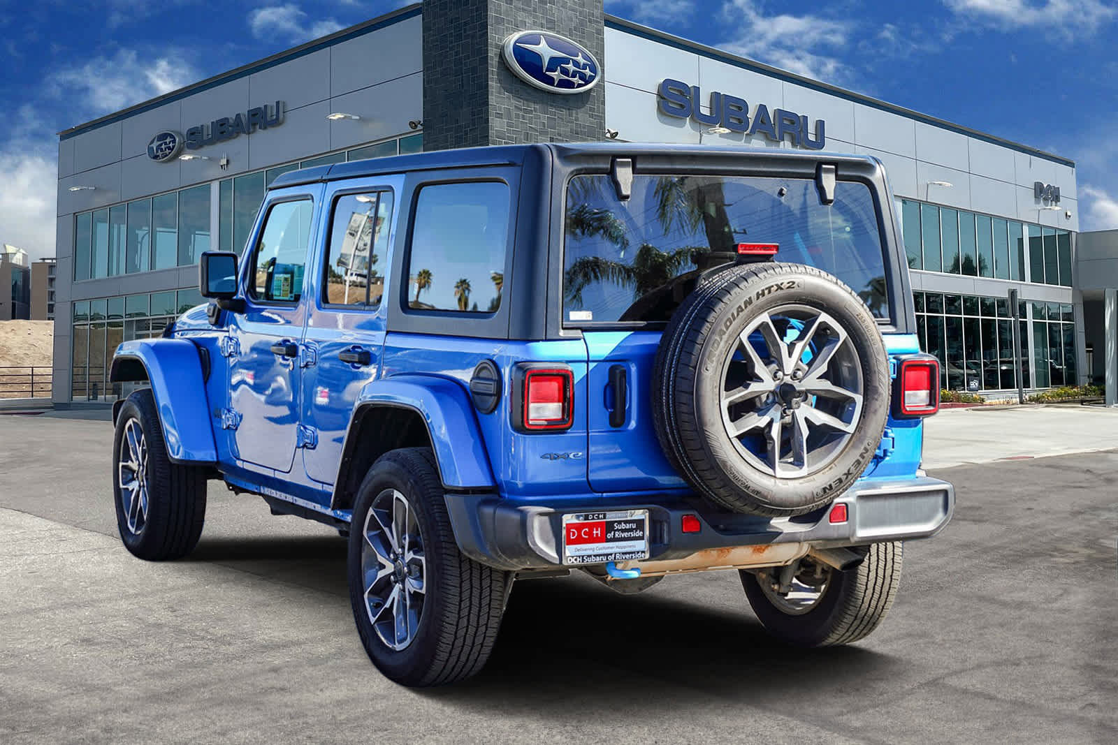 Used 2024 Jeep Wrangler Sport S image 6