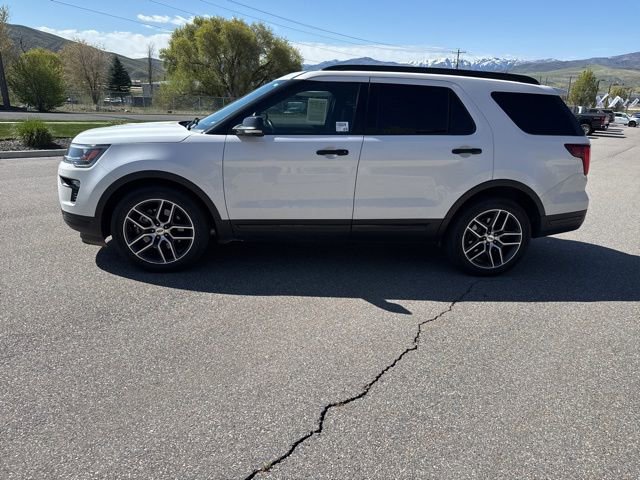 Used 2019 Ford Explorer Sport w/ Equipment Group 401A AWD/4WD image 3