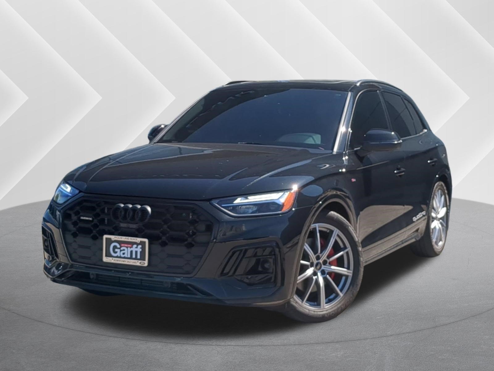 Used 2024 Audi Q5 e Premium Plus w/ Premium Plus Package AWD/4WD image 1