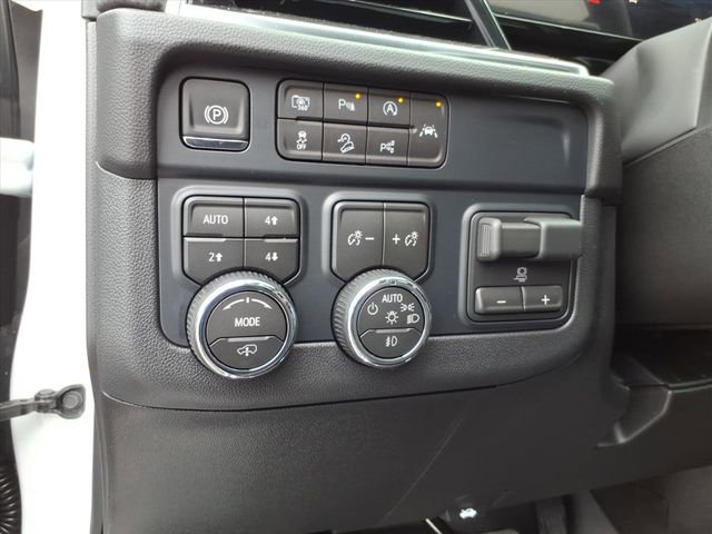 New 2026 Chevrolet Suburban RST w/ Advanced Technology Package AWD/4WD image 13