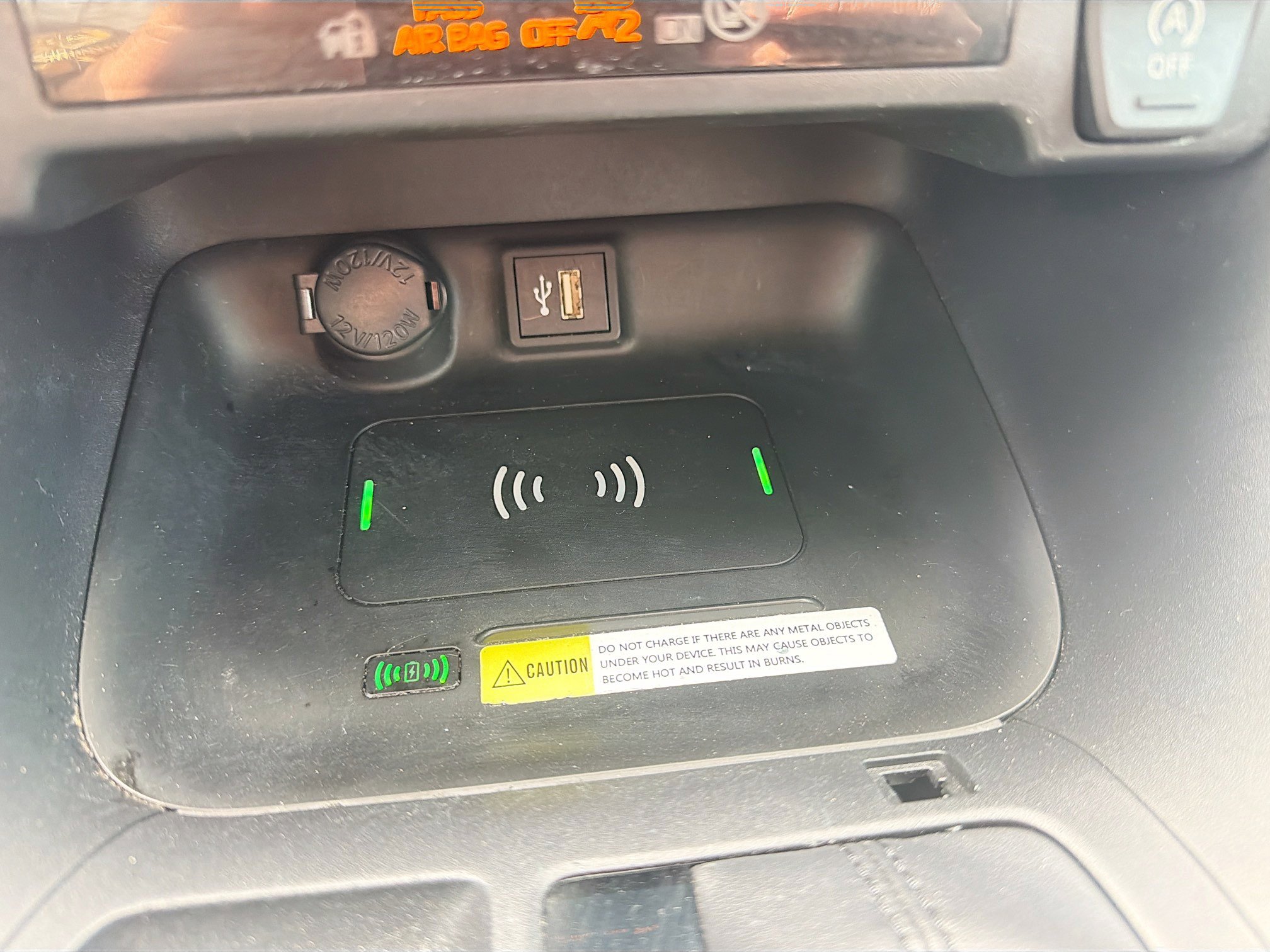 Used 2024 Toyota RAV4 LE image 27